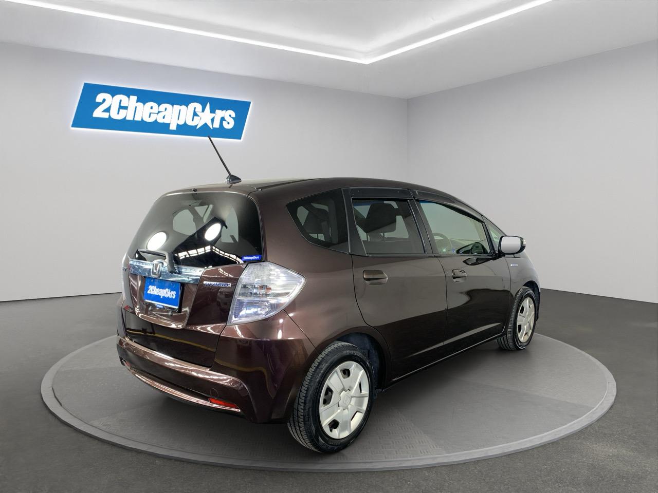 2013 Honda Fit Jazz hybrid Hatchback CRUISE CONTROL + HEATED SEATS +  REVERSING CAMERA