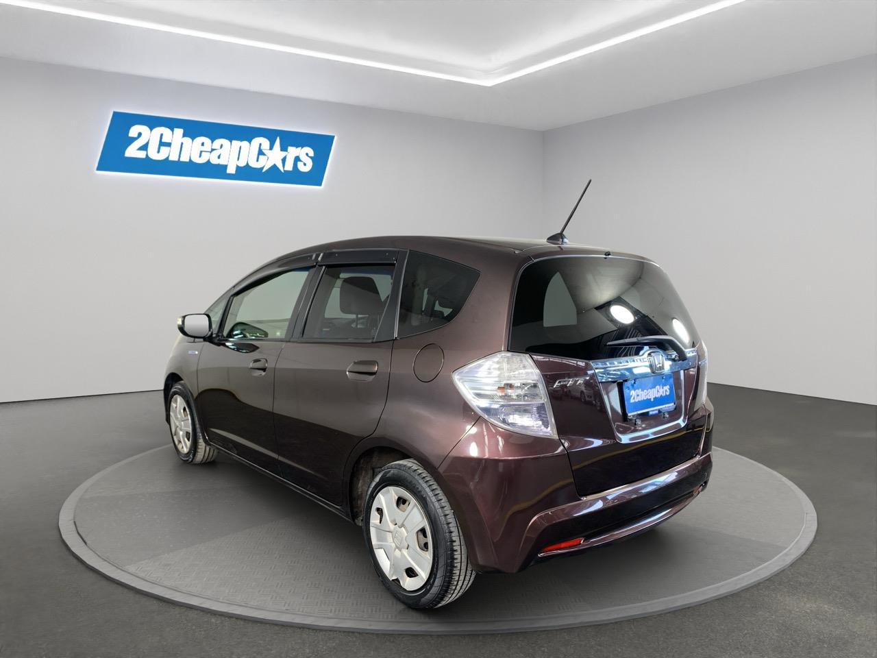 2013 Honda Fit Jazz hybrid Hatchback CRUISE CONTROL + HEATED SEATS +  REVERSING CAMERA