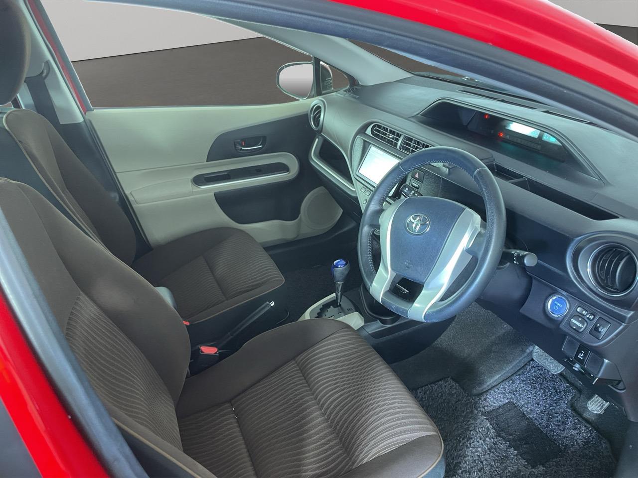 2013 Toyota Aqua S Hatchback REVERSING CAMERA + AUTO LIGHTS + PUSH BUTTON START