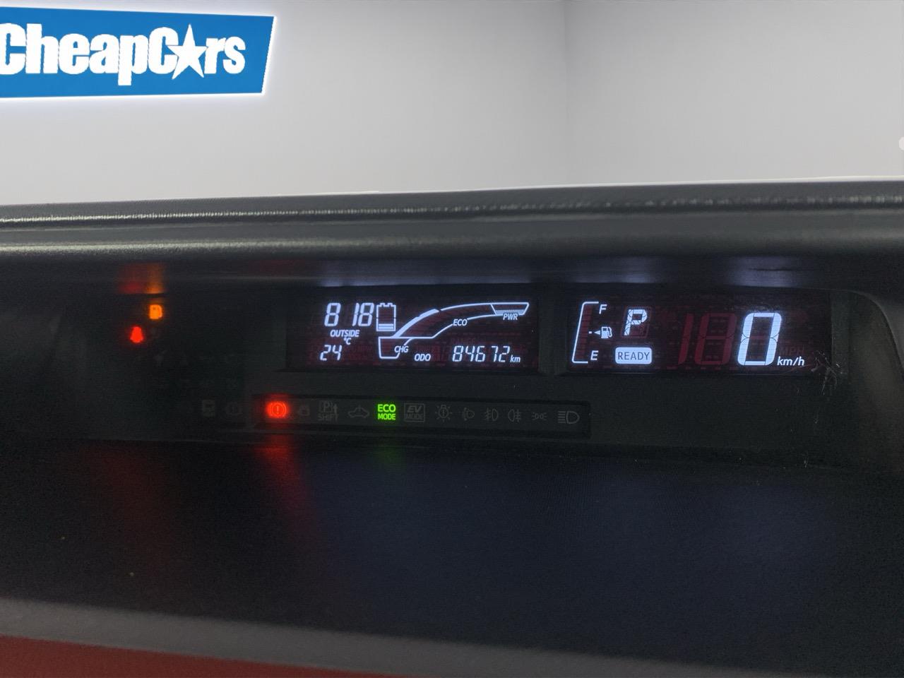 2015 Toyota Aqua Facelift Model S Hatchback PUSH BUTTON START + AUTO LIGHTS + GREAT SPACE