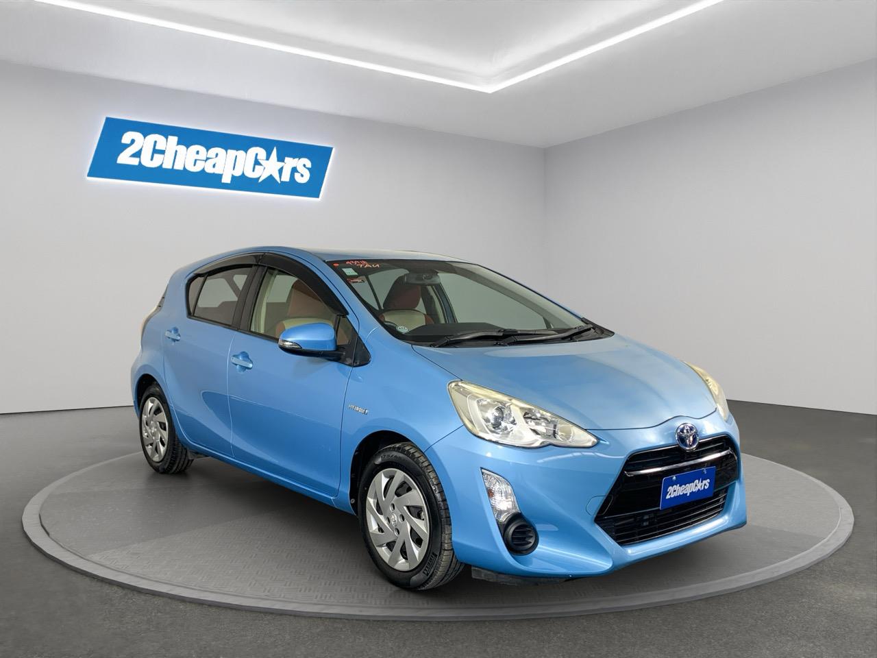 2015 Toyota Aqua Facelift Model S Hatchback PUSH BUTTON START + AUTO LIGHTS + GREAT SPACE