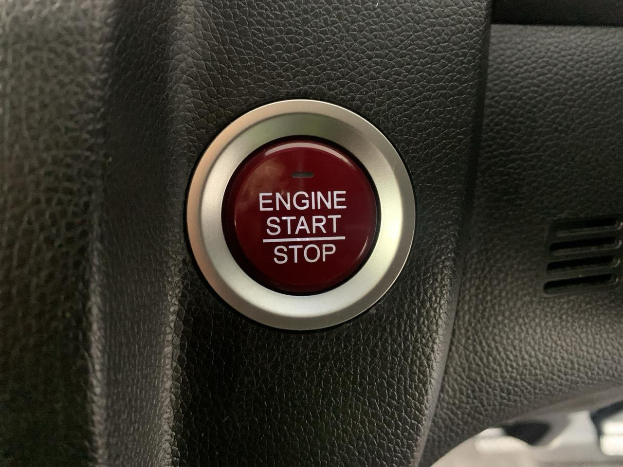 2013 Honda Fit Jazz New Shape Hatchback REVERSING CAMERA + PUSH BUTTON START