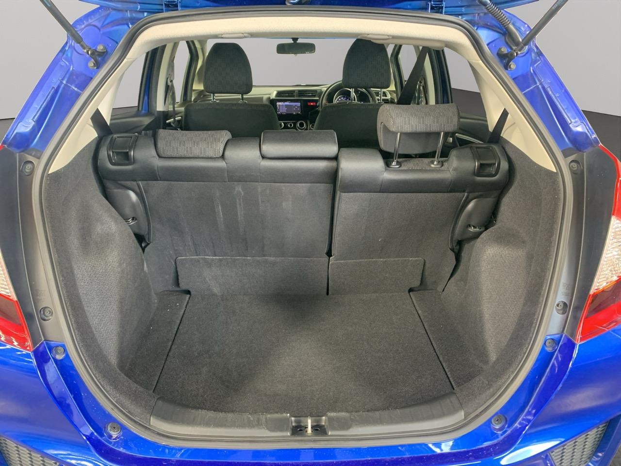 2013 Honda Fit Jazz New Shape Hatchback REVERSING CAMERA + PUSH BUTTON START