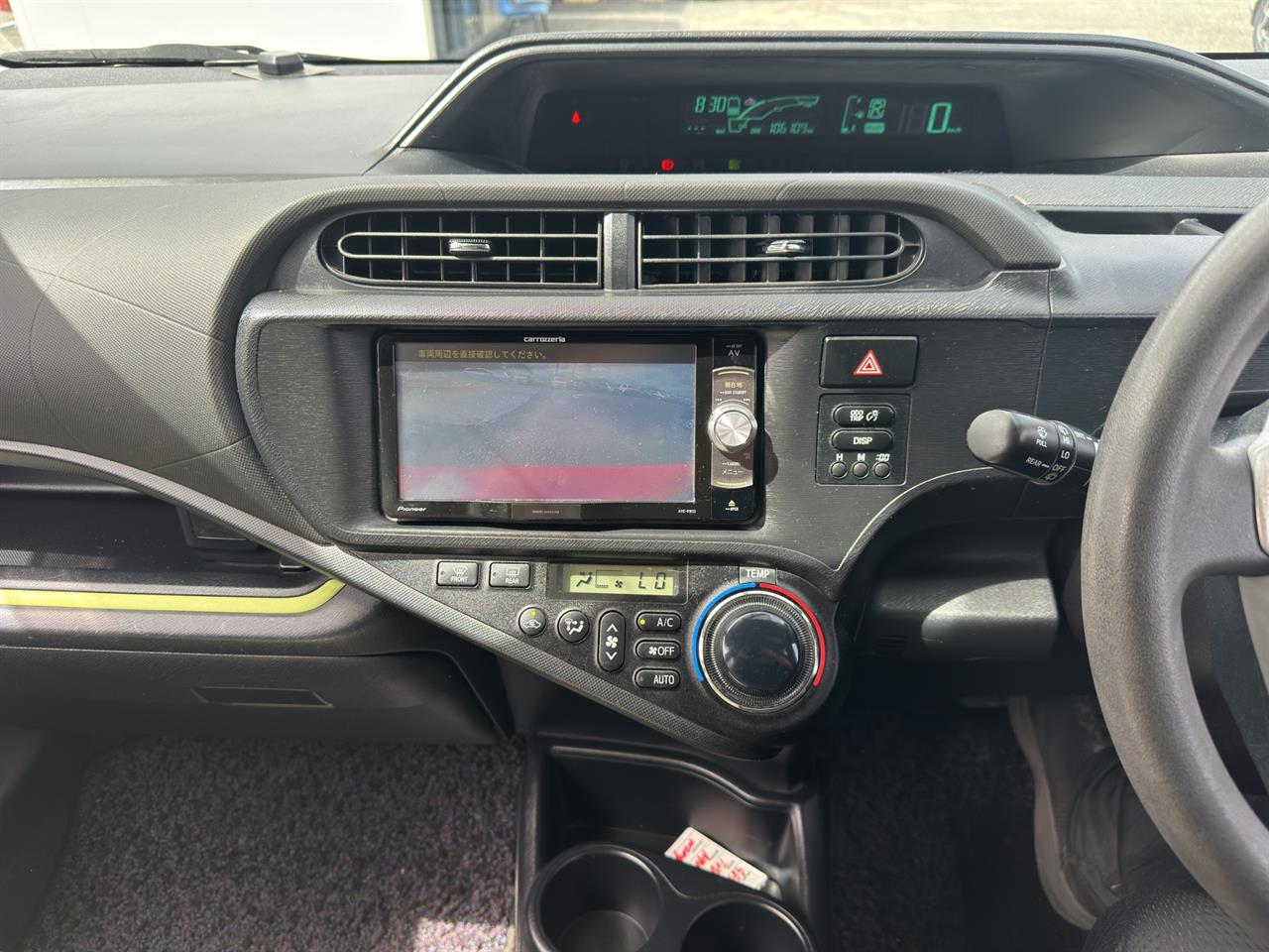 2013 Toyota Aqua S Hatchback SMART KEY + REVERSING CAMERA