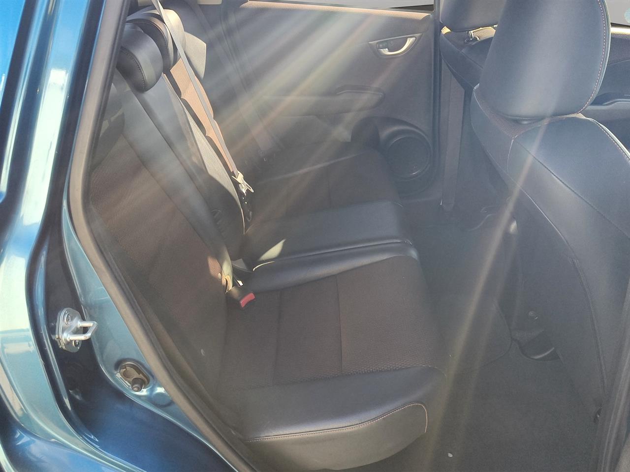 2012 Honda Fit Shuttle Hybrid Station Wagon 