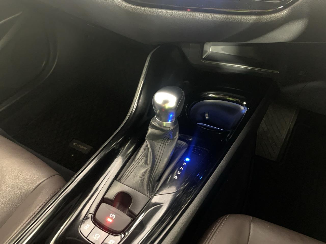 2017 Toyota C-HR G HYBRID RV/SUV CRUISE CONTROL + PUSH SRART + AUTO LIGHTS