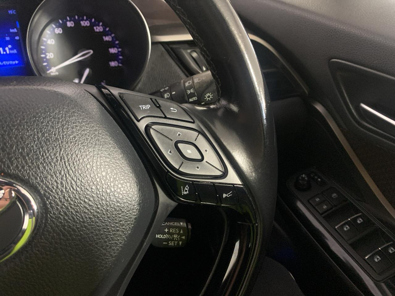 2017 Toyota C-HR G HYBRID RV/SUV CRUISE CONTROL + PUSH SRART + AUTO LIGHTS