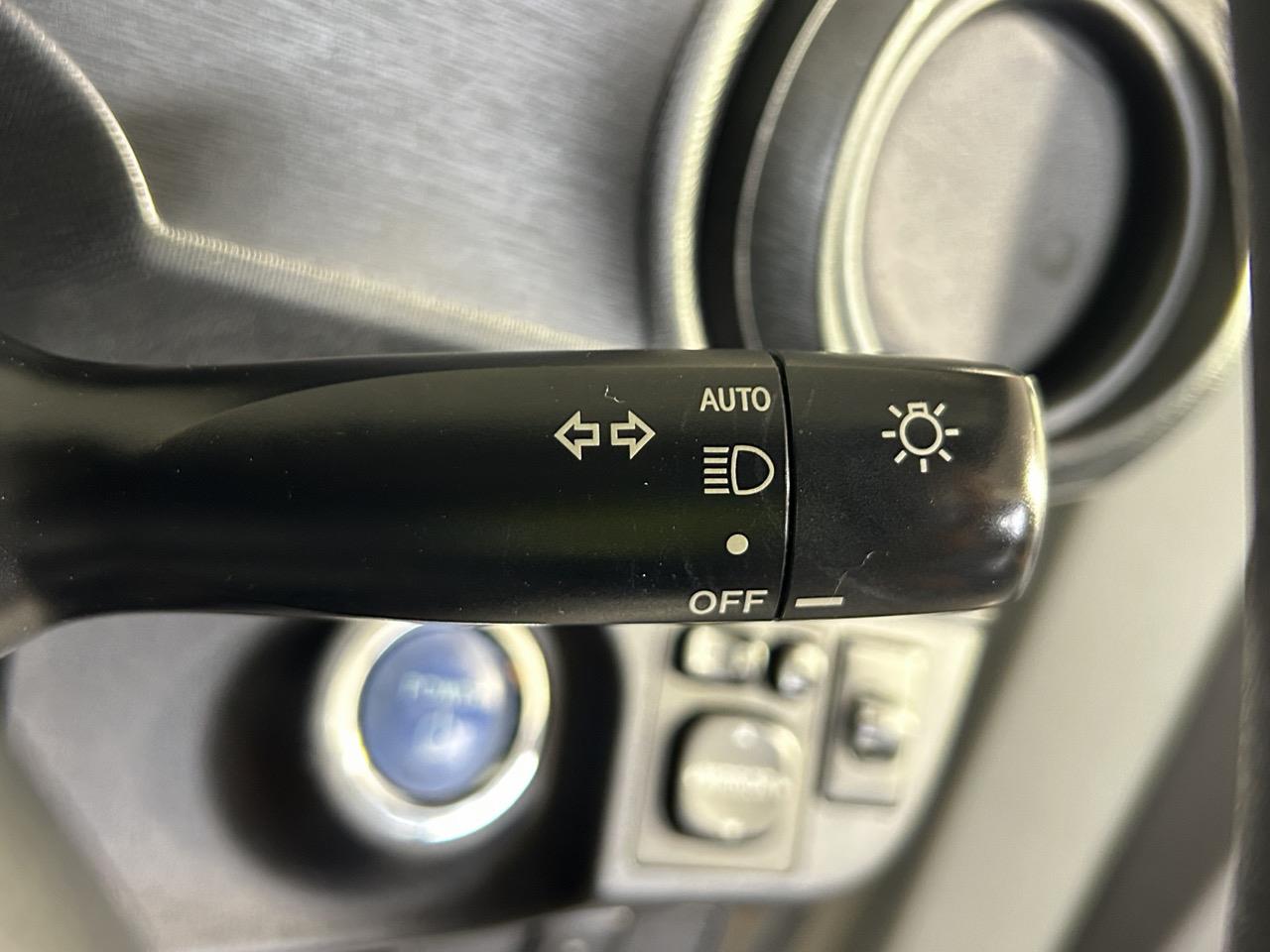 2013 Toyota Aqua S Hatchback REVERSING CAMERA + AUTO LIGHTS + SMART KEY