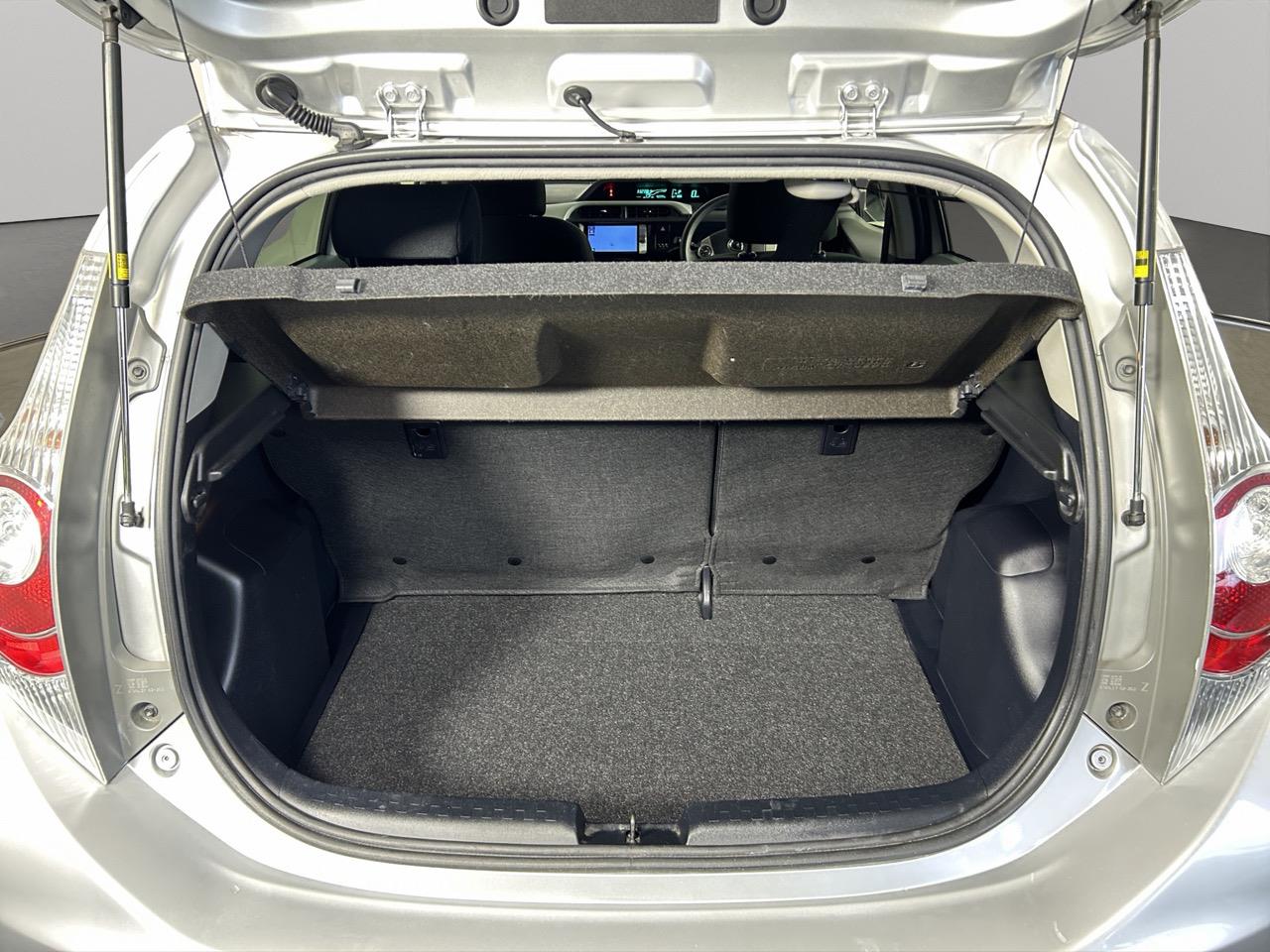 2013 Toyota Aqua S Hatchback REVERSING CAMERA + AUTO LIGHTS + SMART KEY