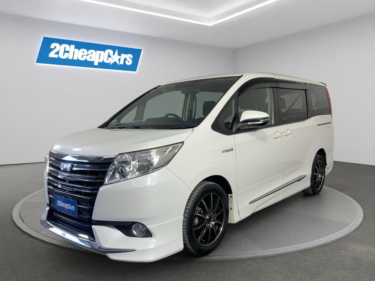 2014 Toyota Noah Hybrid People Mover