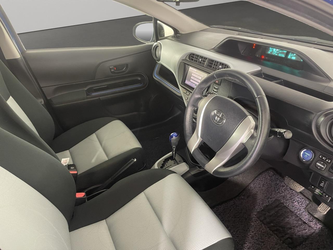 2013 Toyota Aqua S Hatchback LOW KMS + REVERSING CAMERA + AUTO LIGHTS