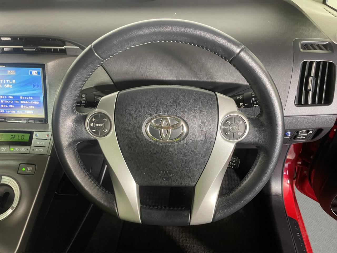 2012 Toyota Prius G Hatchback REVERSING CAMERA + AUTO LIGHTS + CRUISE CONTROL