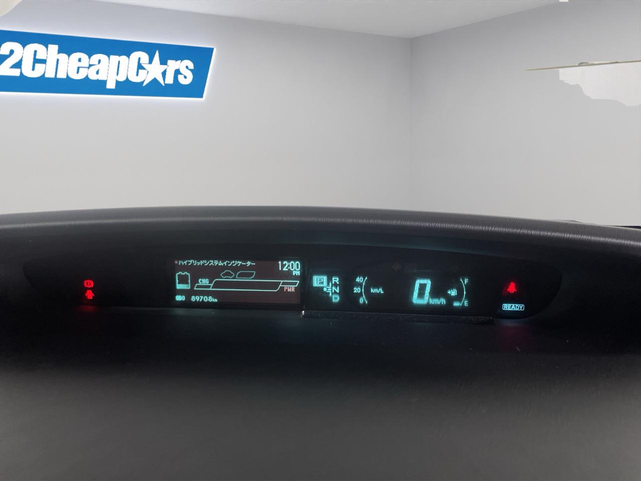 2012 Toyota Prius G Hatchback REVERSING CAMERA + AUTO LIGHTS + CRUISE CONTROL