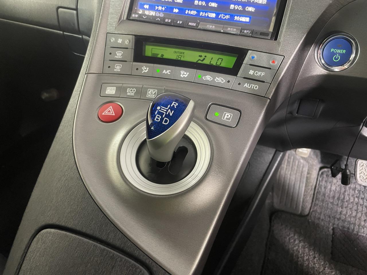 2012 Toyota Prius G Hatchback REVERSING CAMERA + AUTO LIGHTS + CRUISE CONTROL