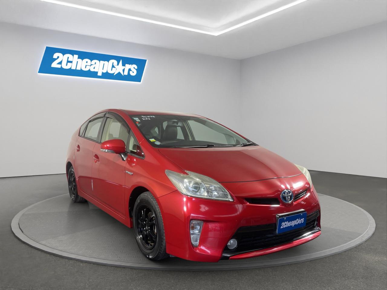 2012 Toyota Prius G Hatchback REVERSING CAMERA + AUTO LIGHTS + CRUISE CONTROL