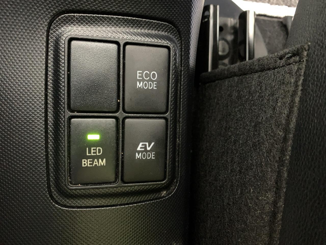 2014 Toyota Aqua G G's Hatchback REVERSING CAMERA + PUSH BUTTON START + AUTO LIGHTS