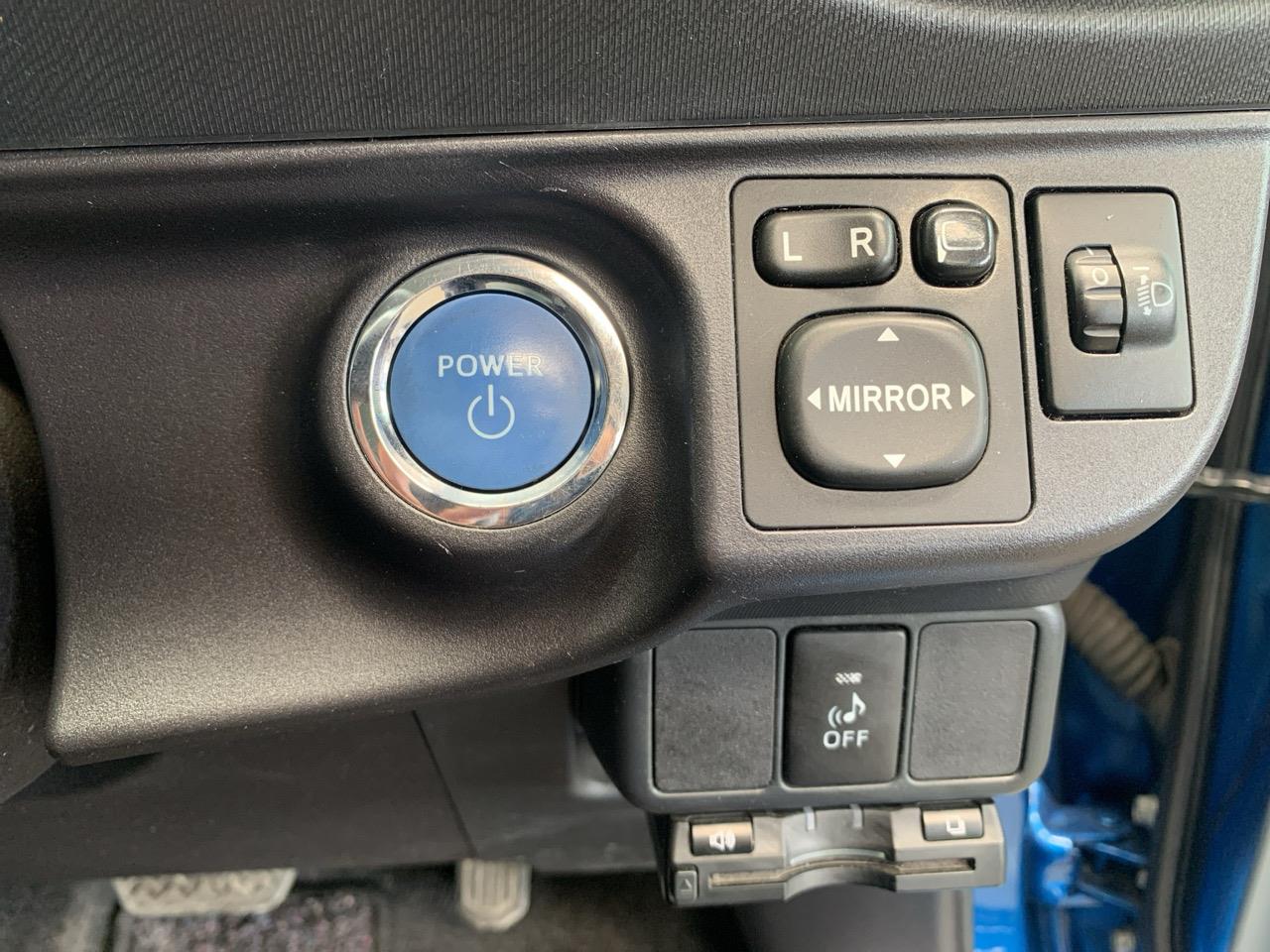 2013 Toyota Aqua S Hatchback PUSH BUTTON START + AUTO LIGHTS