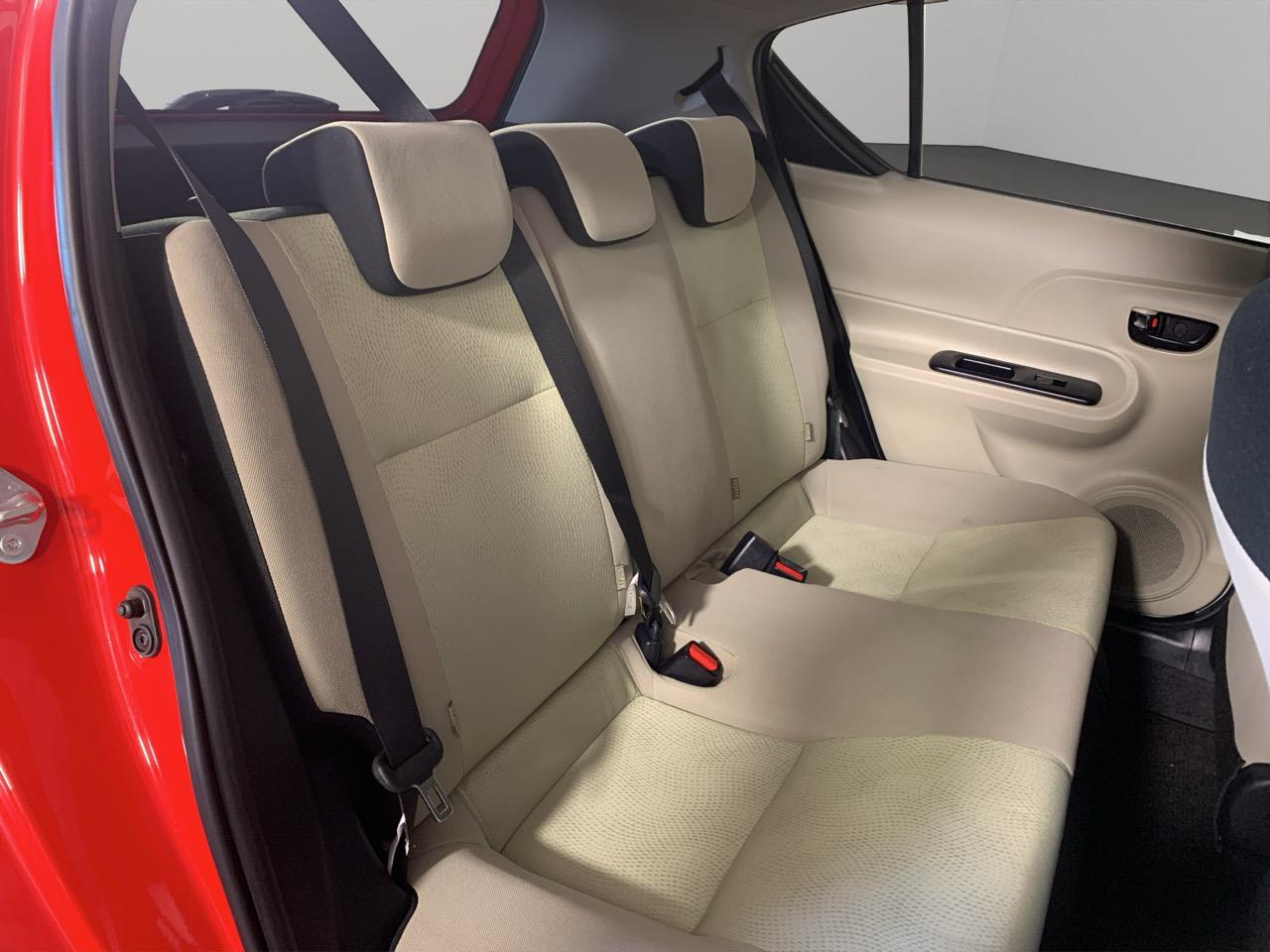 2013 Toyota Aqua S Hatchback PUSH START + REVERSING CAMERA + PARKING SENSORS