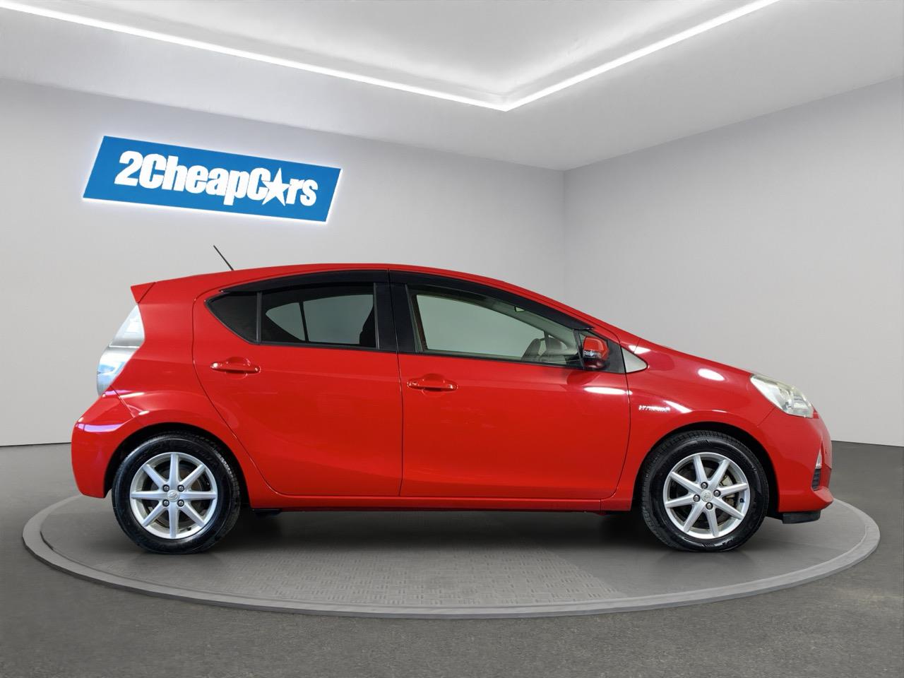 2013 Toyota Aqua S Hatchback PUSH START + REVERSING CAMERA + PARKING SENSORS