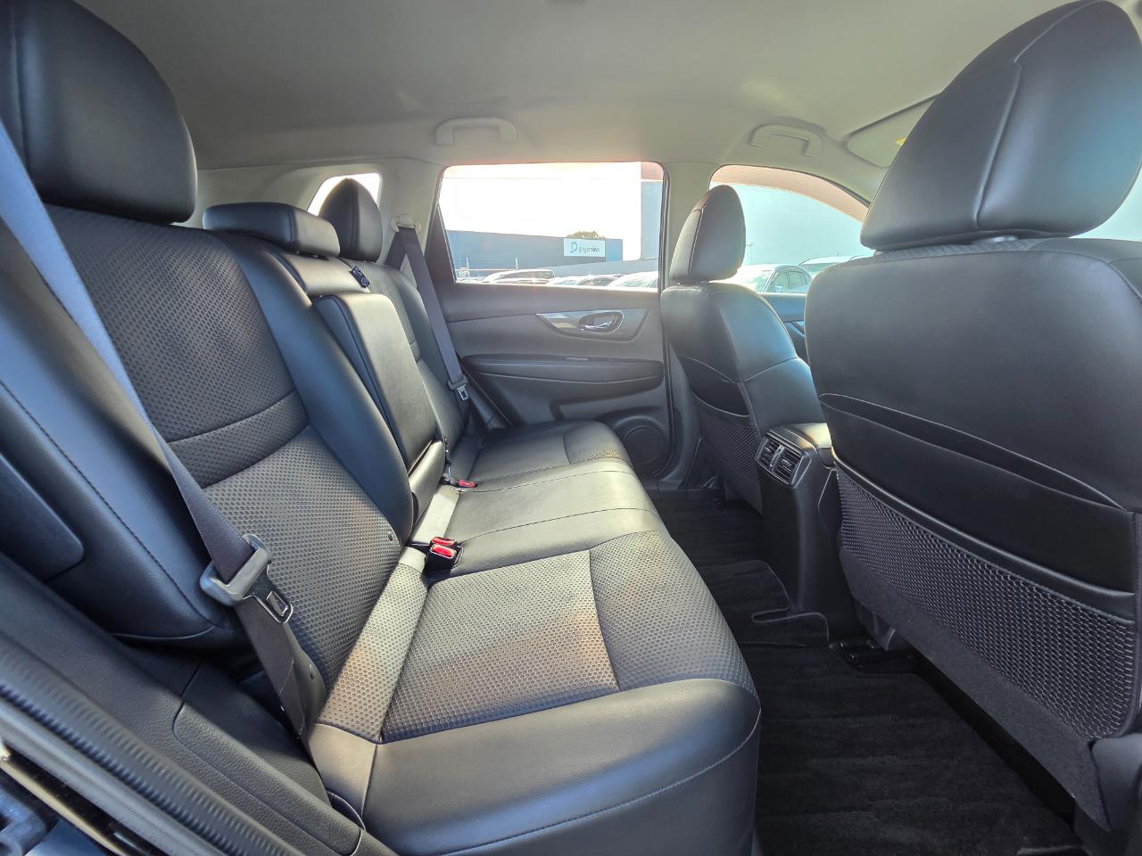 2014 Nissan X-TRAIL 20X EMERGENCY BRAKE 4WD RV/SUV LOW KM + SMART KEY + 4WD