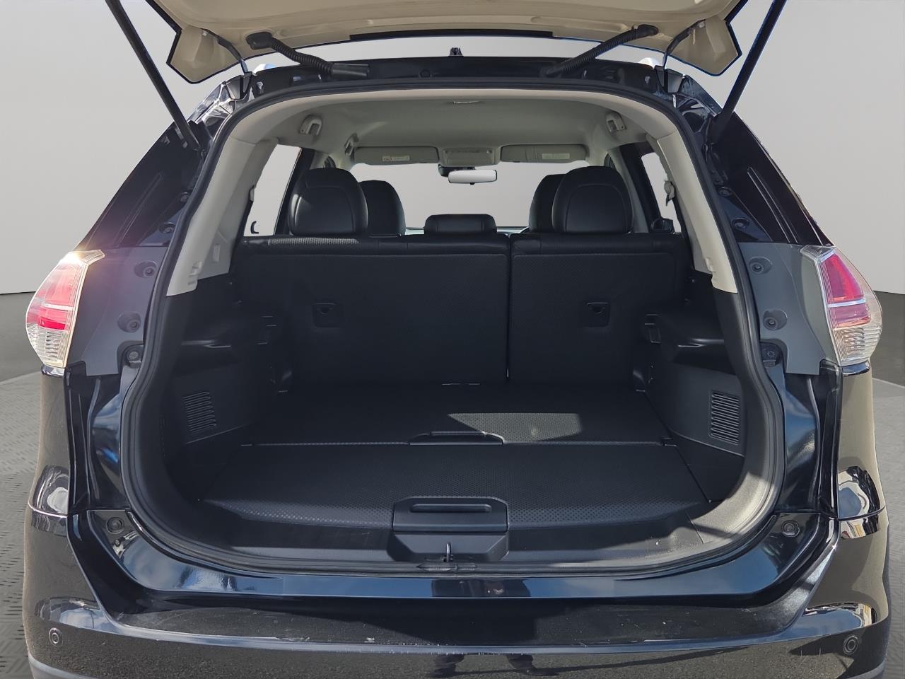 2014 Nissan X-TRAIL 20X EMERGENCY BRAKE 4WD RV/SUV LOW KM + SMART KEY + 4WD