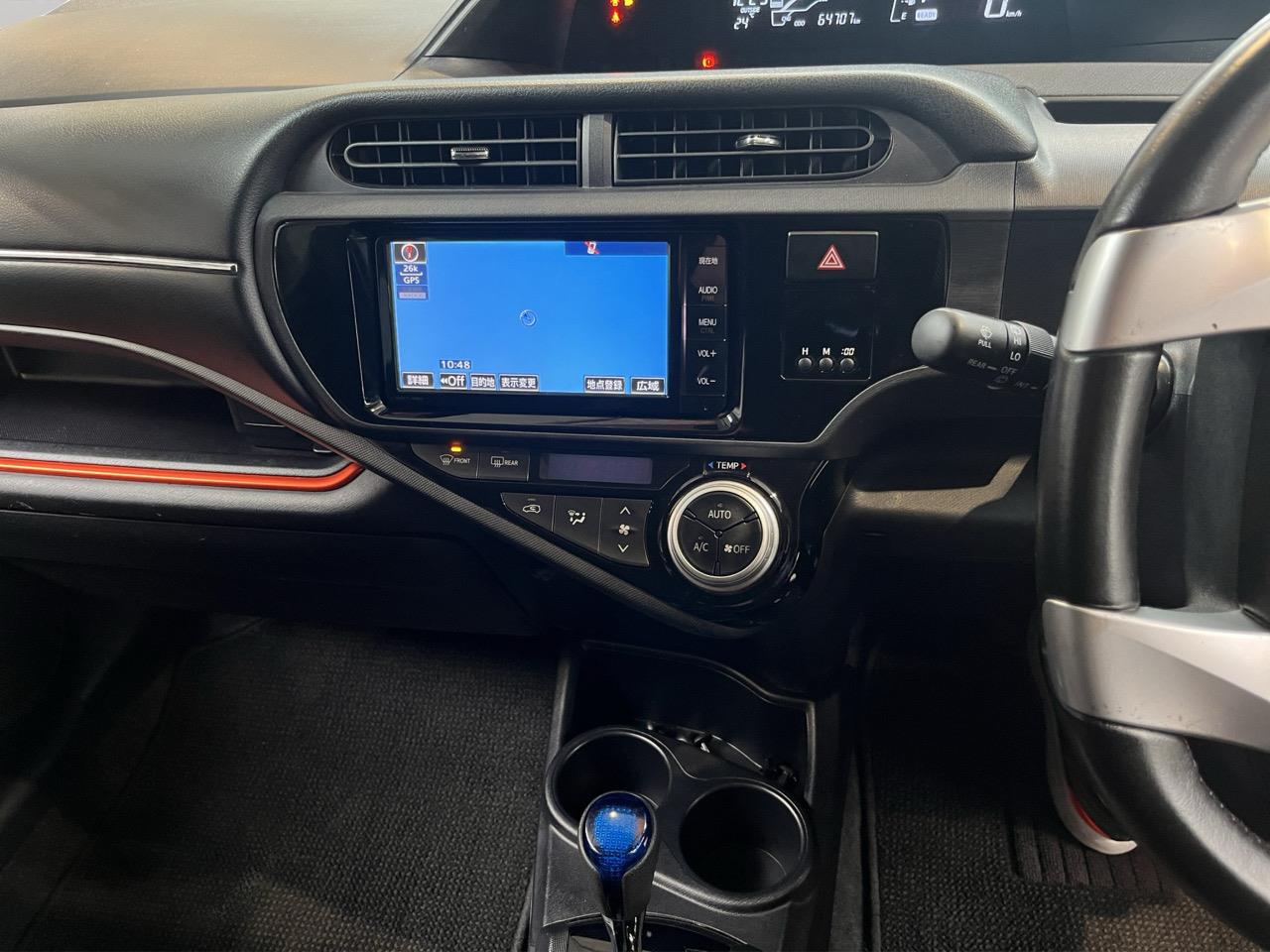 2015 Toyota Aqua X-URBAN Hatchback PUSH BUTTON START + AUTO LIGHTS + REVERSING CAMERA