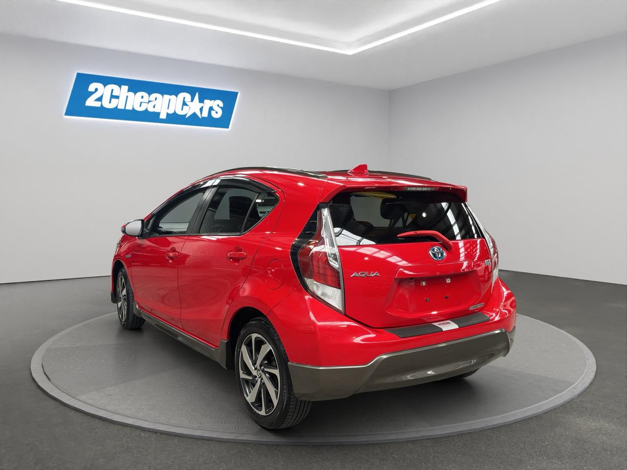 2015 Toyota Aqua X-URBAN Hatchback PUSH BUTTON START + AUTO LIGHTS + REVERSING CAMERA