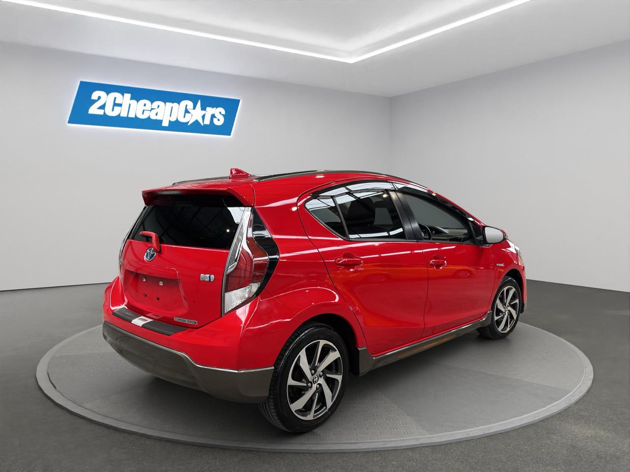 2015 Toyota Aqua X-URBAN Hatchback PUSH BUTTON START + AUTO LIGHTS + REVERSING CAMERA