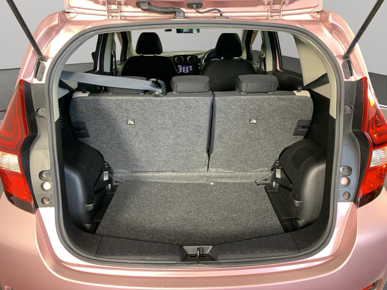 2017 Nissan Note e-power Hatchback LOW KM + PUSH BUTTON START + AUTO LIGHTS