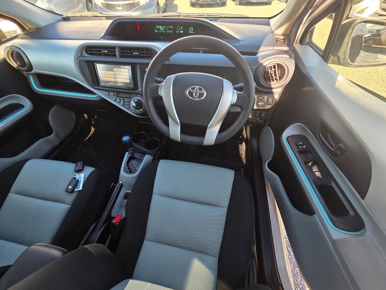 2013 Toyota Aqua S Hatchback SMART KEY + HEATED SEATS + GREAT FUEL EFFICIENCY