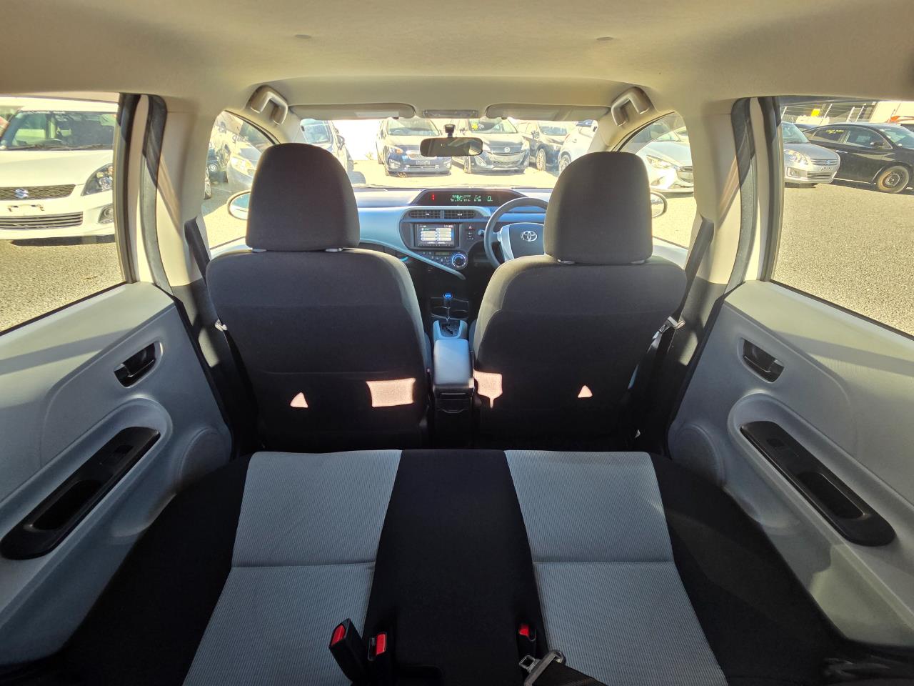 2013 Toyota Aqua S Hatchback SMART KEY + HEATED SEATS + GREAT FUEL EFFICIENCY