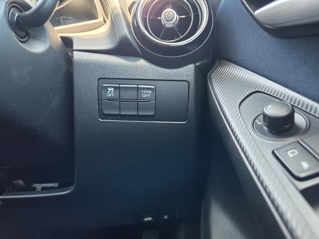 2015 Mazda Demio 2 New Shape Skyactive Hatchback REVERSING CAMERA + SMART KEY + I-STOP