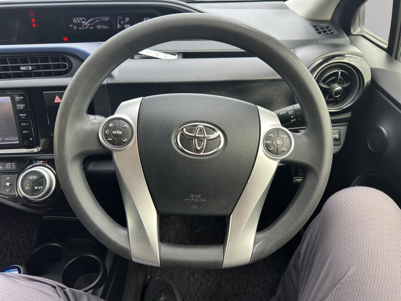 2014 Toyota Aqua G Hatchback PUSH SRART + REVESING CAMERA + KEYLESS ENTRY