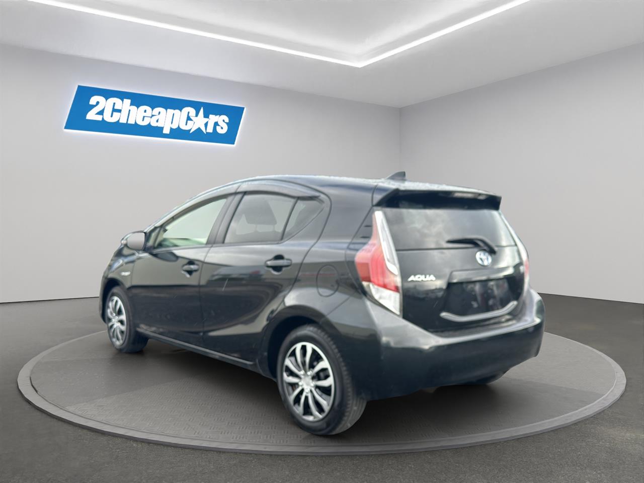 2014 Toyota Aqua G Hatchback PUSH SRART + REVESING CAMERA + KEYLESS ENTRY