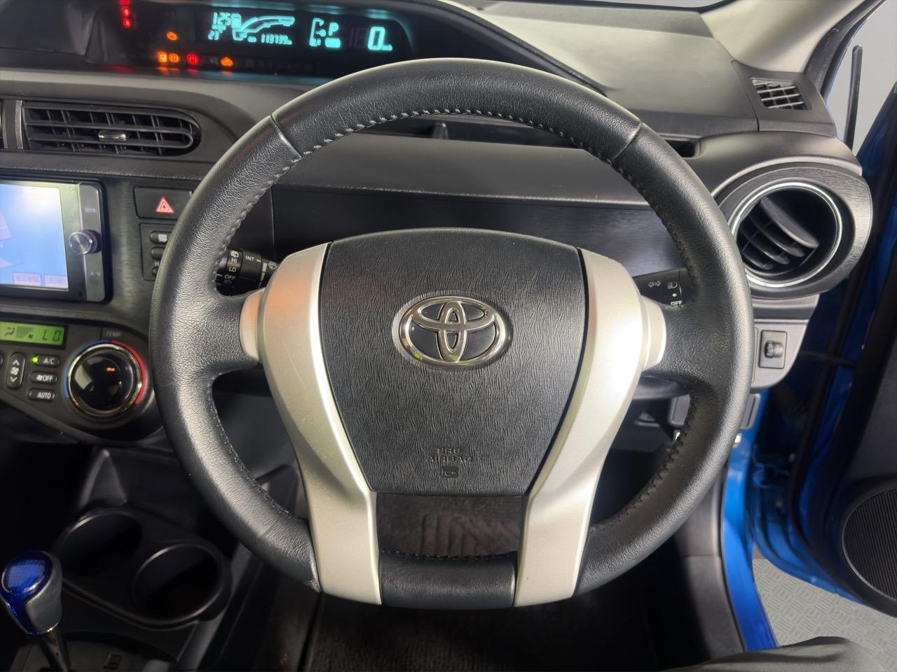 2014 Toyota Aqua G Balck Soft Leather Selection Hatchback REVESING CAMERA + PUSH SRART + AUTO LIGHTS