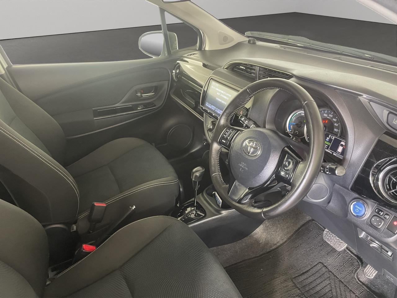 2017 Toyota Vitz YARIS HYBRID Hatchback REVERSING CAMERA + AUTO LIGHTS + HEATED SEATS