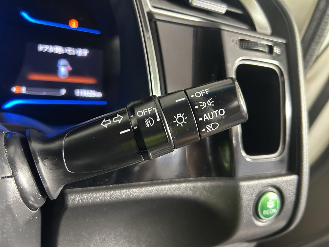 2015 Honda Shuttle HYBRID Z Station Wagon REVERSING CAMERA + PUSH START + AUTO LIGHTS