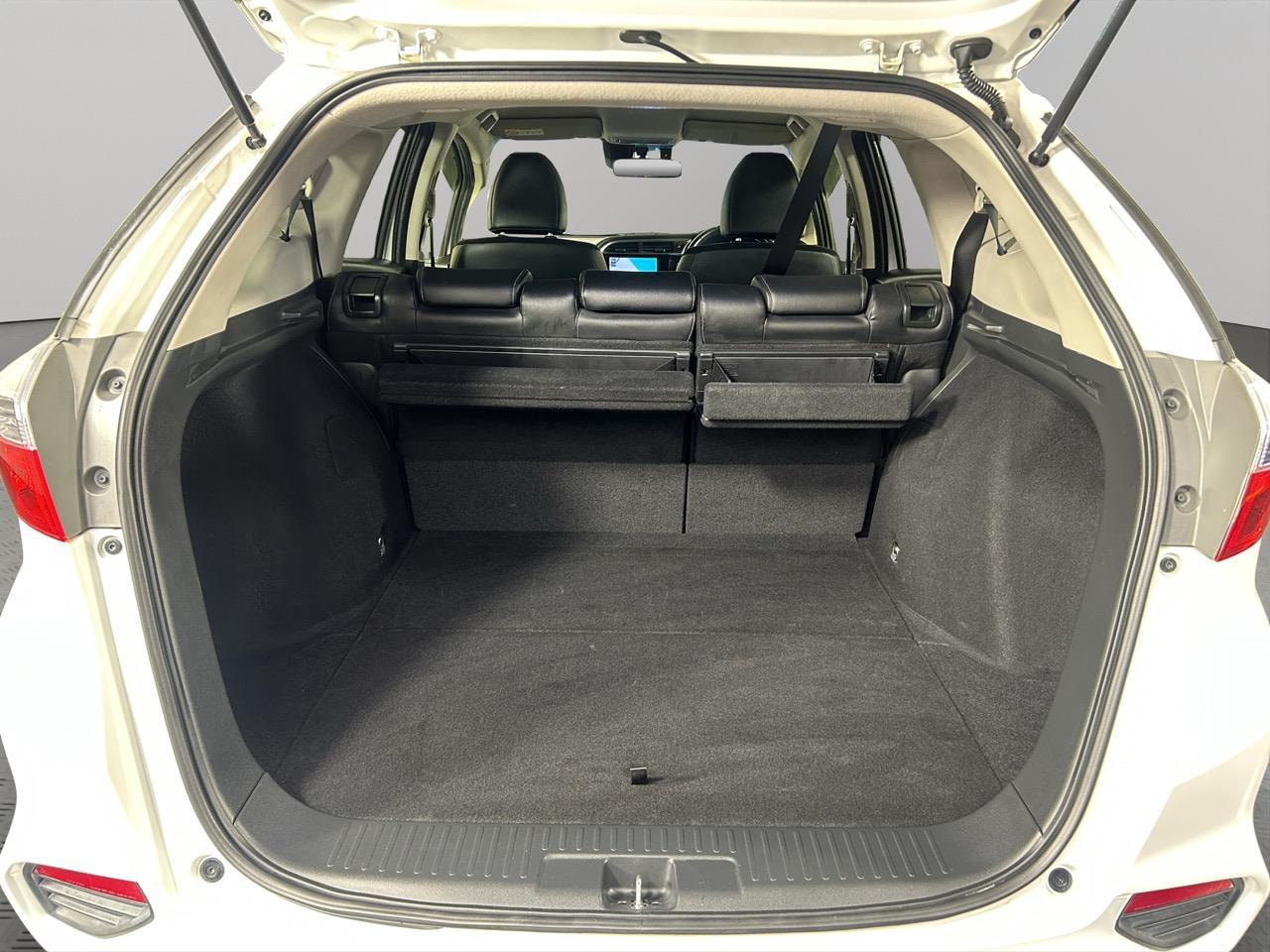 2015 Honda Shuttle HYBRID Z Station Wagon REVERSING CAMERA + PUSH START + AUTO LIGHTS