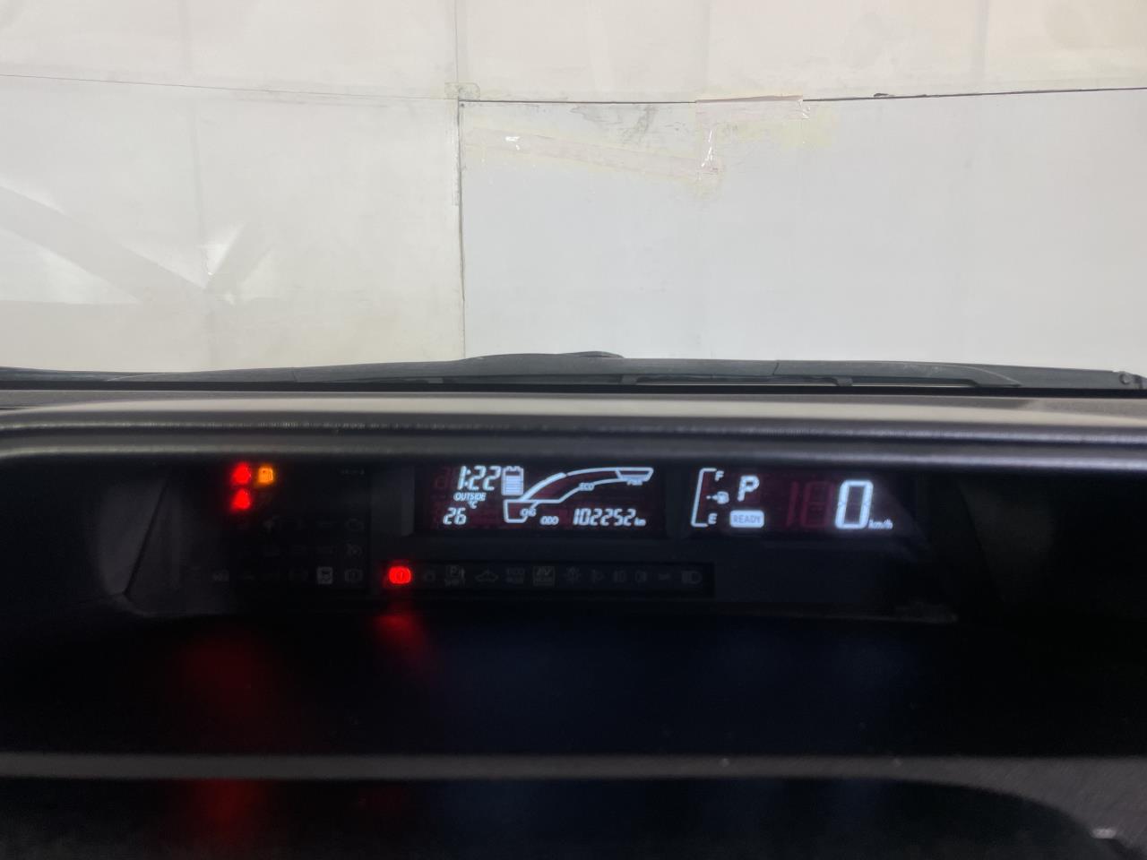 2015 Toyota Aqua Facelift Model G Black Soft Leather Selection Hatchback REVERSING CAMERA + SMART KEY + AUTO LIGHTS