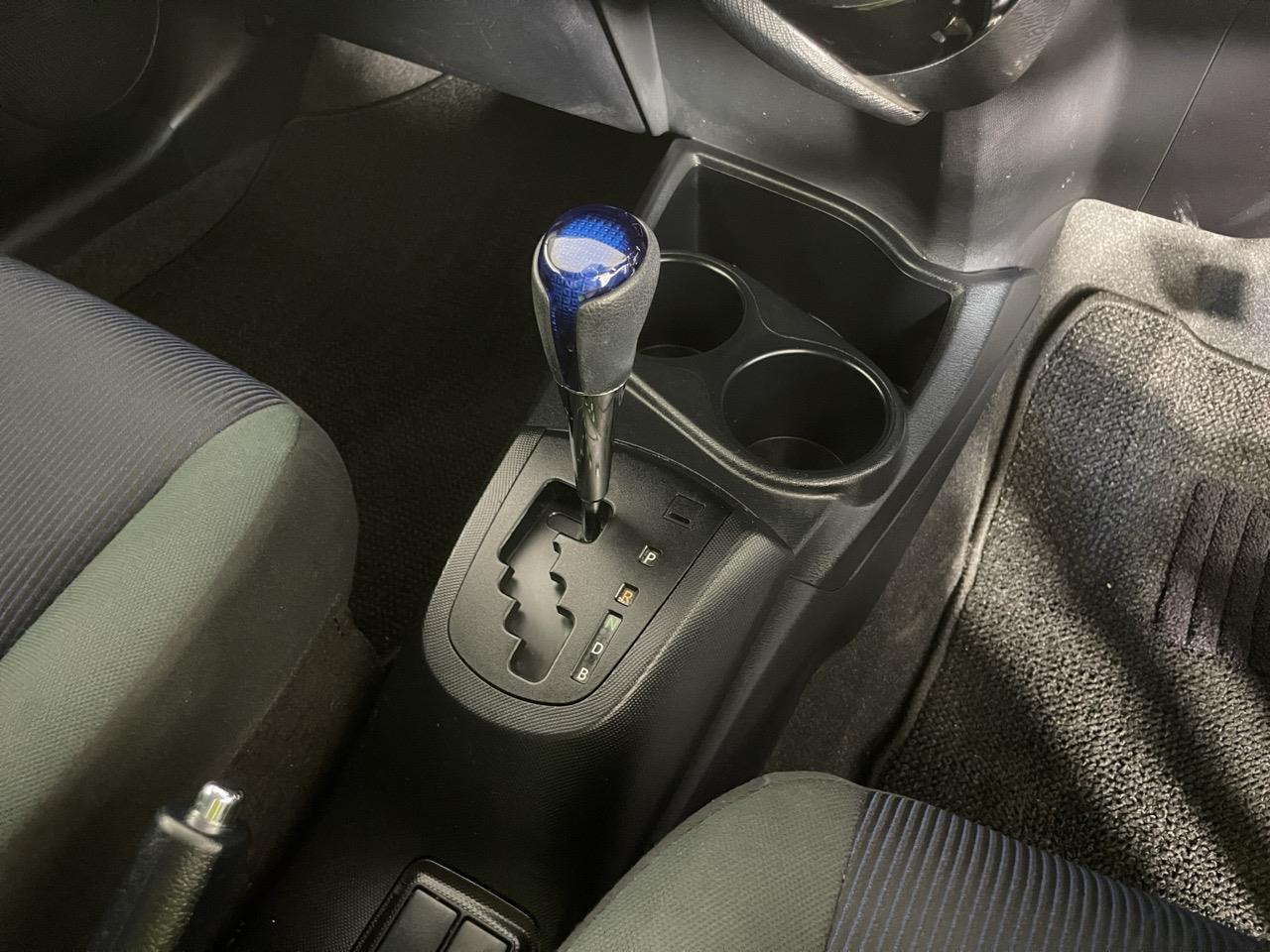 2015 Toyota Aqua Facelift Model S Hatchback REVERSING CAMERA + AUTO LIGHTS + PUSH BUTTON START