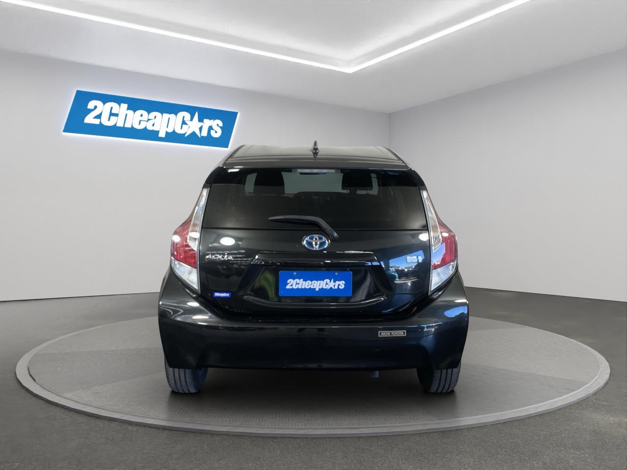 2015 Toyota Aqua Facelift Model S Hatchback REVERSING CAMERA + AUTO LIGHTS + PUSH BUTTON START