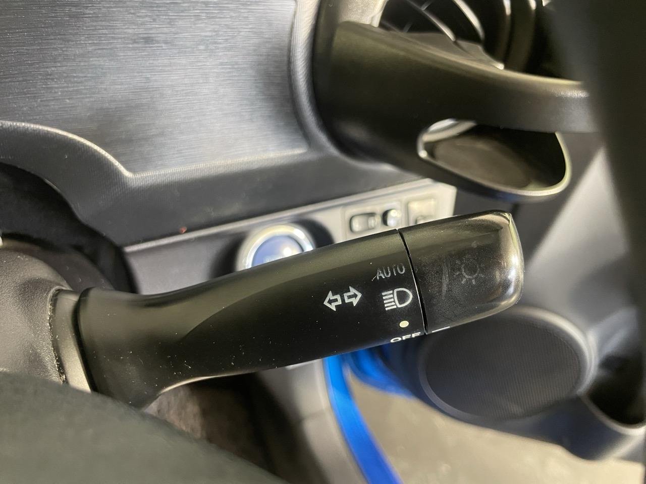 2013 Toyota Aqua S Hatchback REVERSING CAMERA + AUTO LIGHTS + PUSH BUTTON START