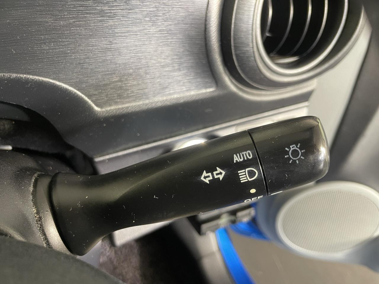 2013 Toyota Aqua S Hatchback REVERSING CAMERA + AUTO LIGHTS + PUSH BUTTON START