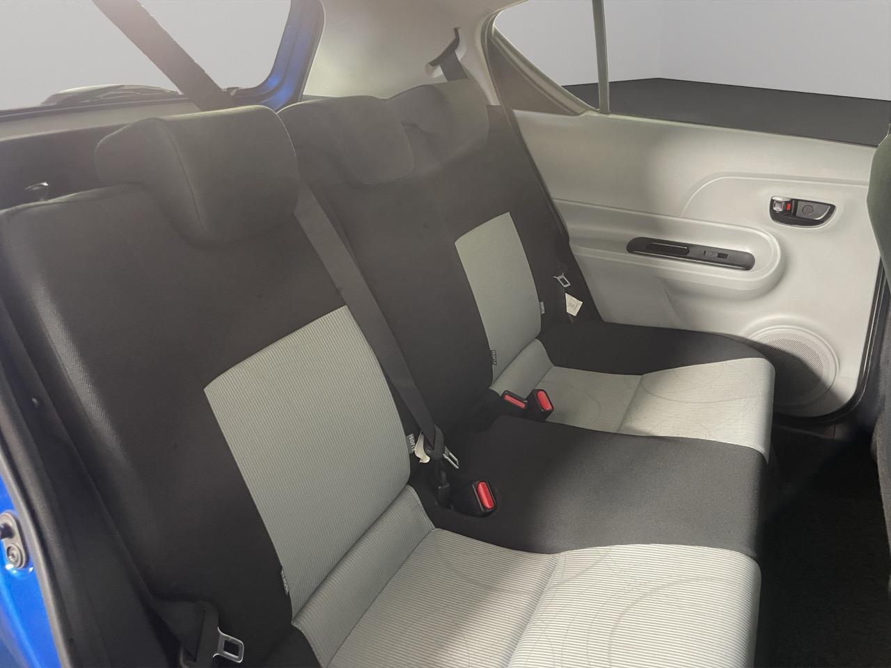 2013 Toyota Aqua S Hatchback REVERSING CAMERA + AUTO LIGHTS + PUSH BUTTON START