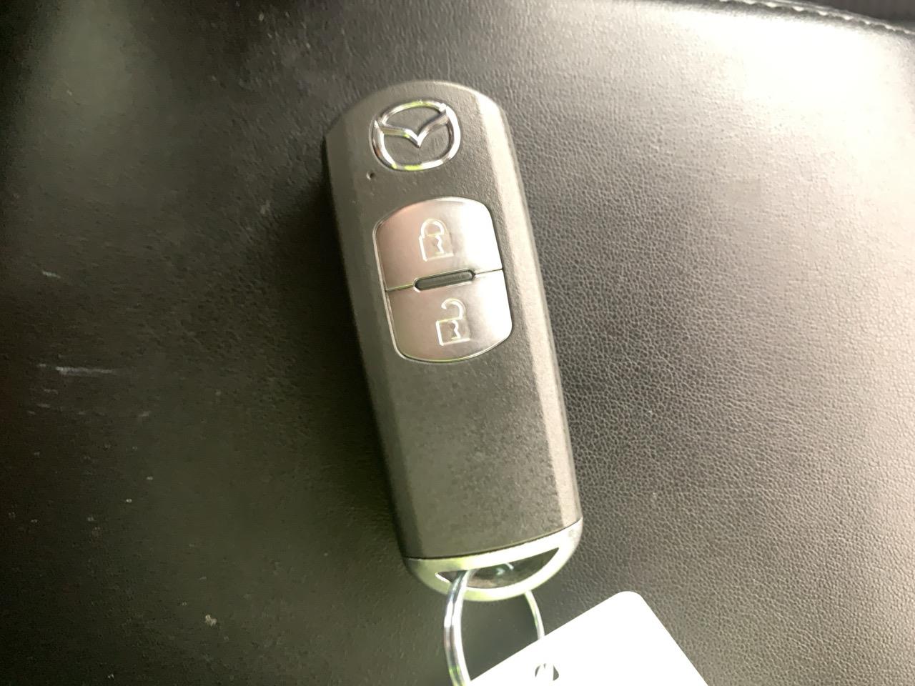 2016 Mazda Axela 3 1.5S New Shape Hatchback LOW KM + HEAD-UP DISPLAY + CRUISE CONTROL