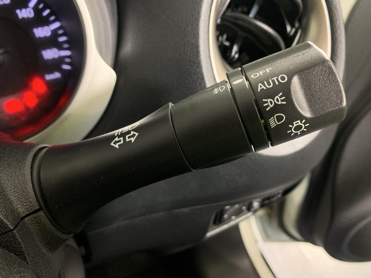 2014 Nissan Juke 15RX Type V RV/SUV LOW KM + PUSH BUTTON START + AUTO LIGHTS