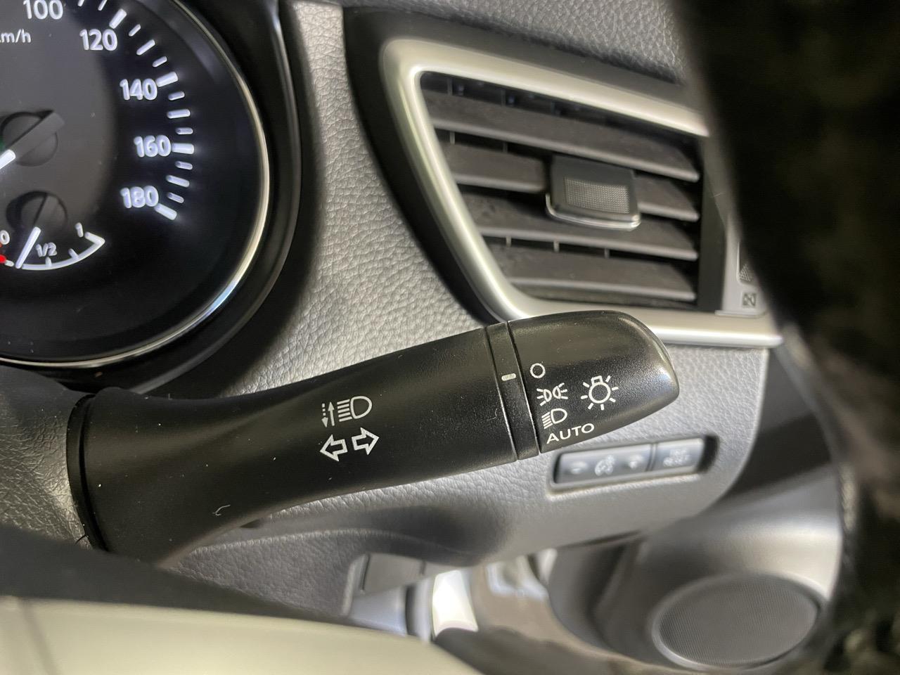 2015 Nissan X-TRAIL 20X EMERGENCY BRAKE 4WD RV/SUV LOW KMS + AWD + PARKING SENSORS + HEATED SEATS