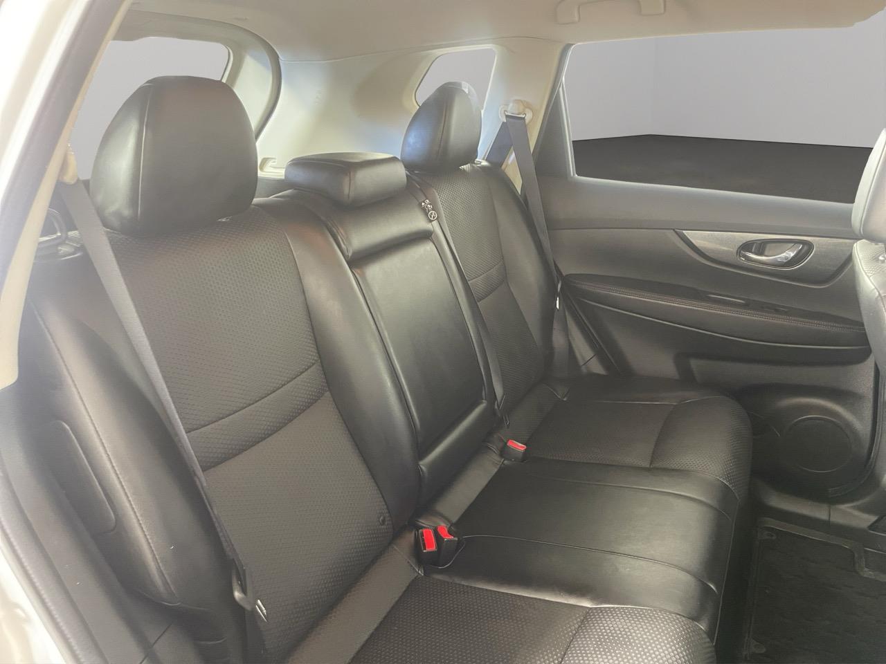 2015 Nissan X-TRAIL 20X EMERGENCY BRAKE 4WD RV/SUV LOW KMS + AWD + PARKING SENSORS + HEATED SEATS