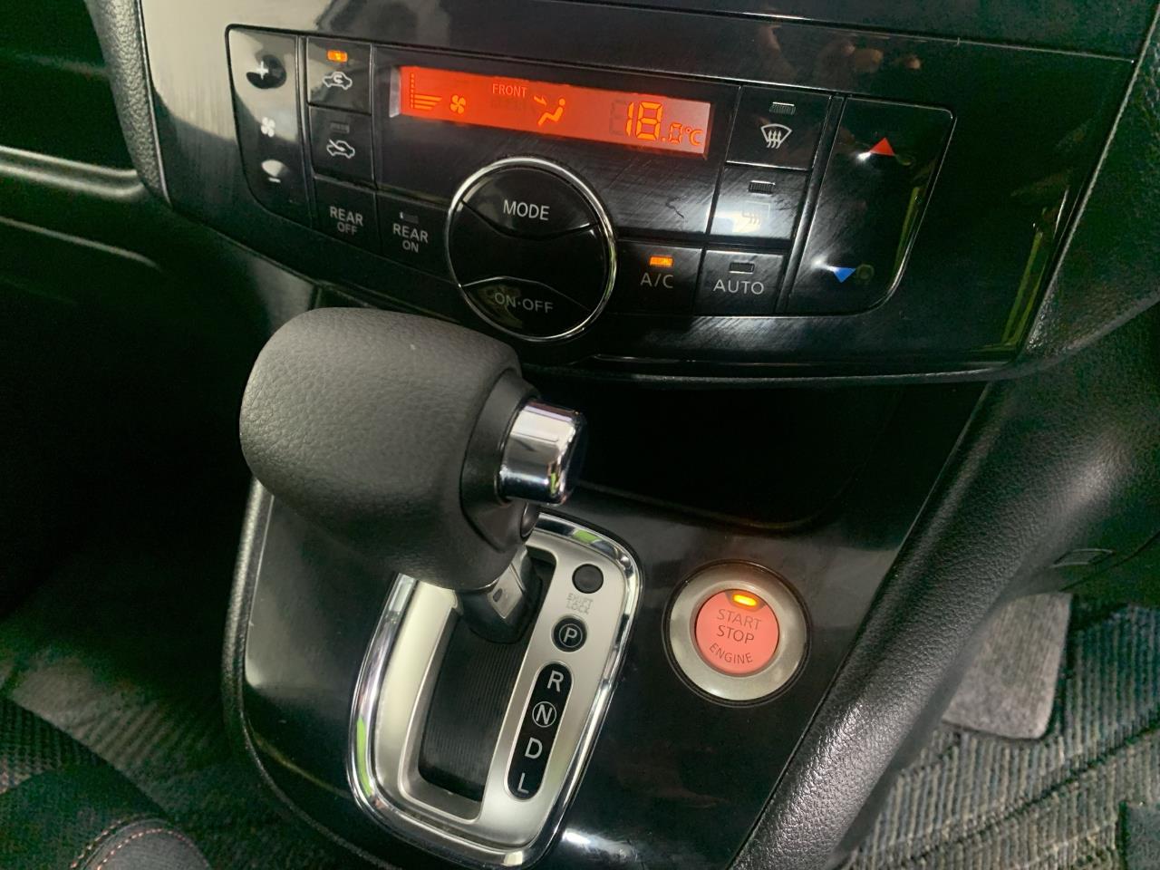 2013 Nissan Serena HGHWAY STAR HYBRID People Mover POWER SLIDING DOORS + REVERSING CAMERA + SMART KEY