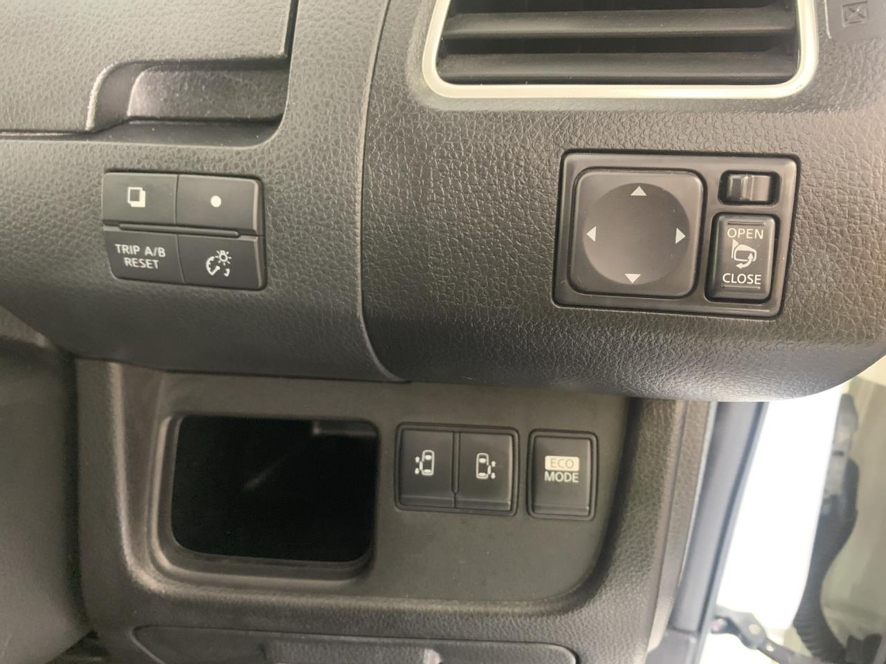 2013 Nissan Serena HGHWAY STAR HYBRID People Mover POWER SLIDING DOORS + REVERSING CAMERA + SMART KEY